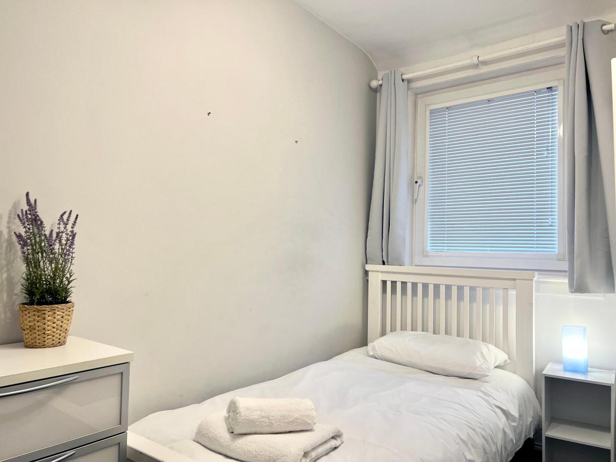 Roost Hill - Free Parking Zone Hotel Edinburgh Room photo